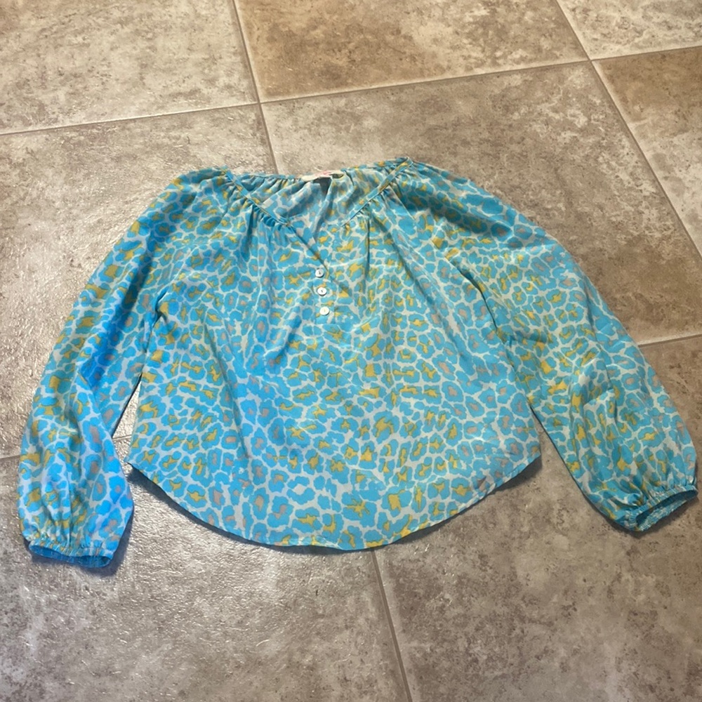 Gb girls shirt.  Size small